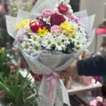 Karışık renk gül ve Ayıcıklı papatya buketi