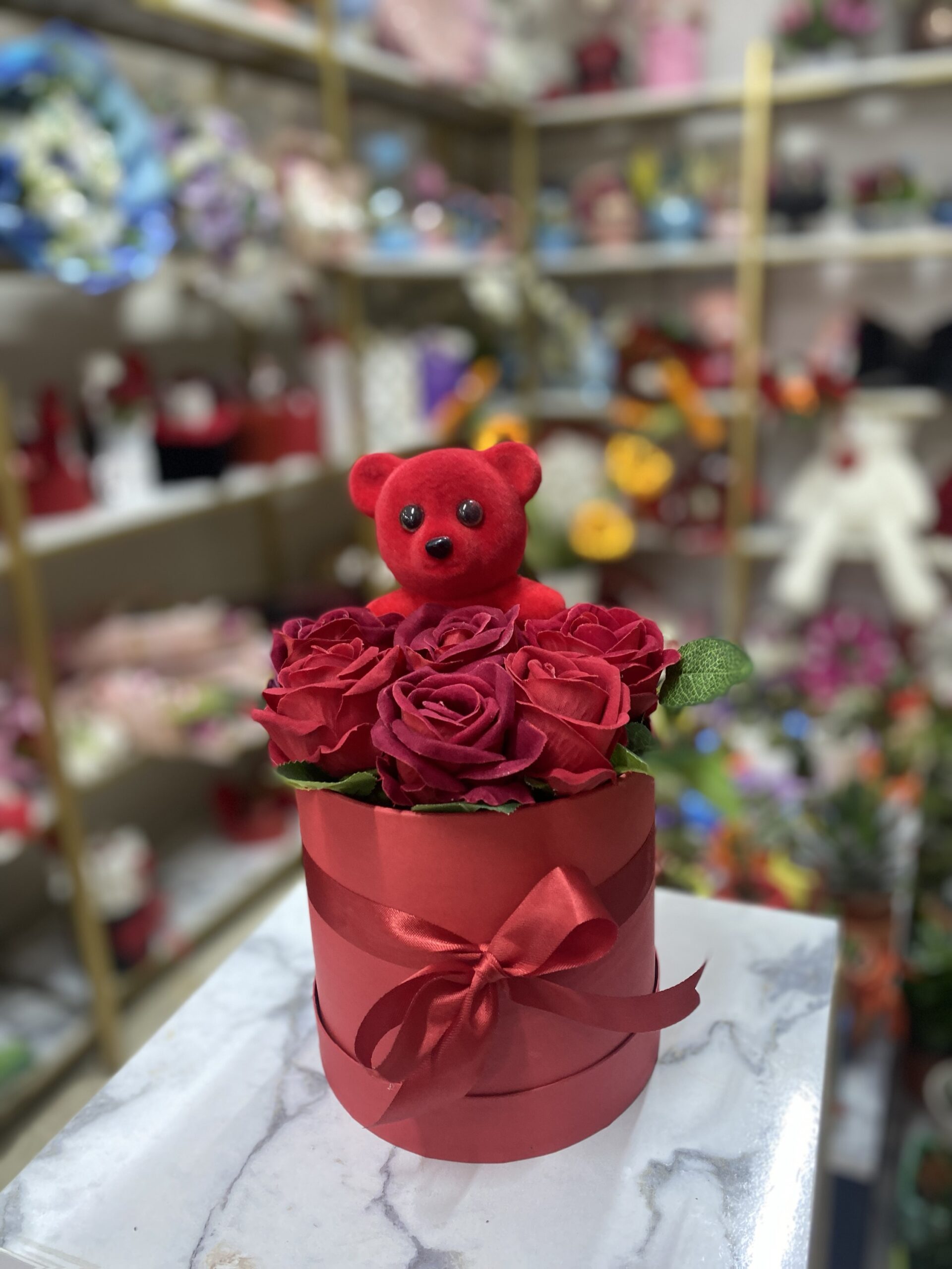 img_3591 Ayıcıklı kırmızı yapay gül kutusu - Görsel 1